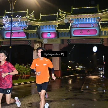 Runner Photo 7695047