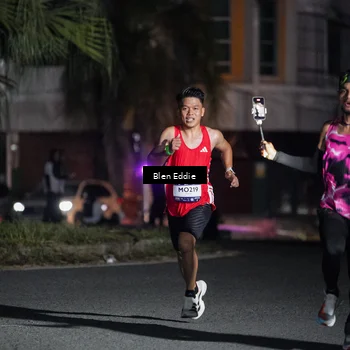 Runner Photo 7695049