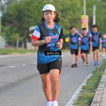 Runner Photo 7695052
