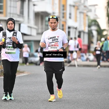 Runner Photo 7695054