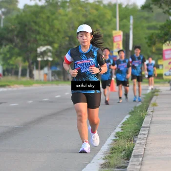 Runner Photo 7695057