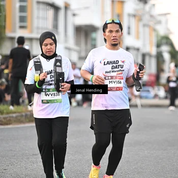 Runner Photo 7695061