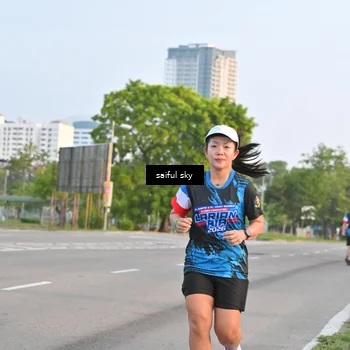 Runner Photo 7695064