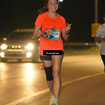 Runner Photo 7695070