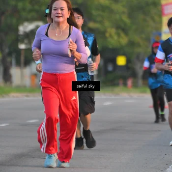 Runner Photo 7695073