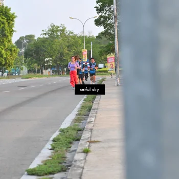 Runner Photo 7695076