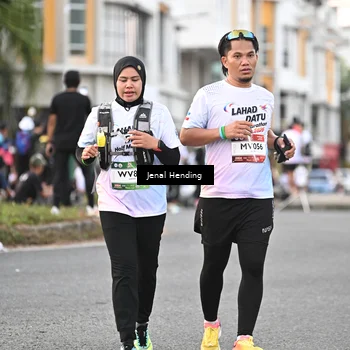 Runner Photo 7695077