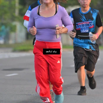 Runner Photo 7695083