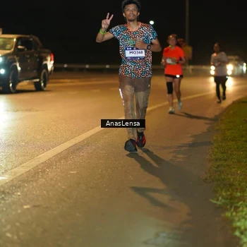 Runner Photo 7695094