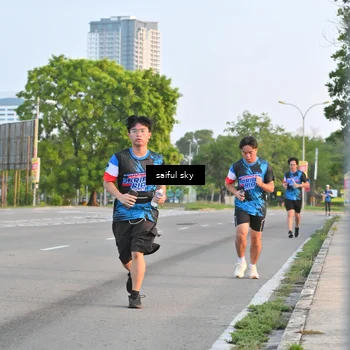 Runner Photo 7695095