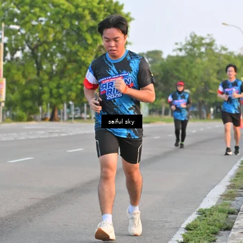 Runner Photo 7695102