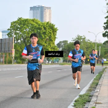 Runner Photo 7695112