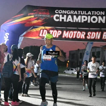 Runner Photo 7695119