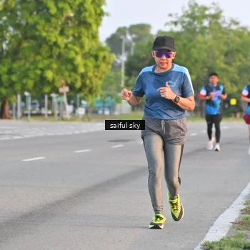 Runner Photo 7695123