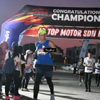 Runner Photo 7695124
