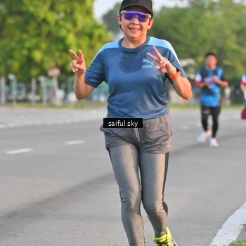 Runner Photo 7695130