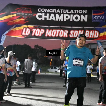 Runner Photo 7695142
