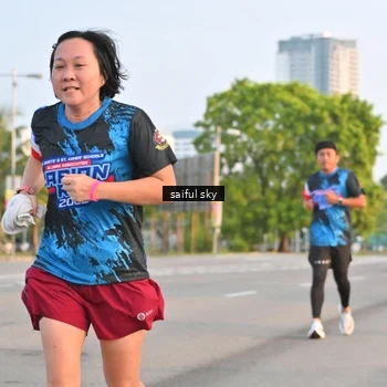 Runner Photo 7695155