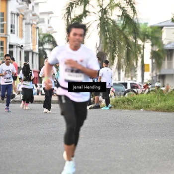 Runner Photo 7695162