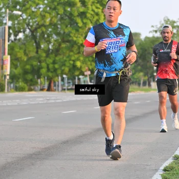 Runner Photo 7695164
