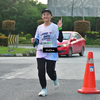 Runner Photo 7695187