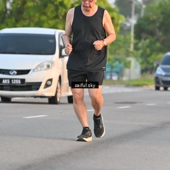 Runner Photo 7695191
