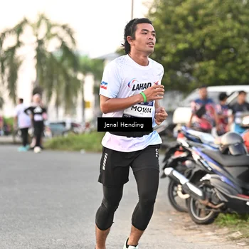 Runner Photo 7695192