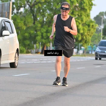 Runner Photo 7695195