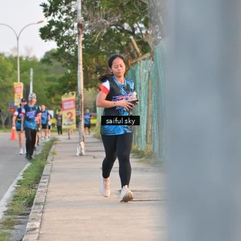 Runner Photo 7695198
