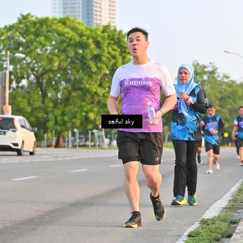 Runner Photo 7695214