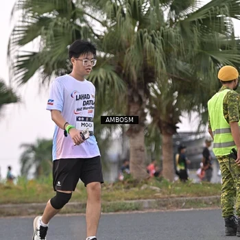 Runner Photo 7695220