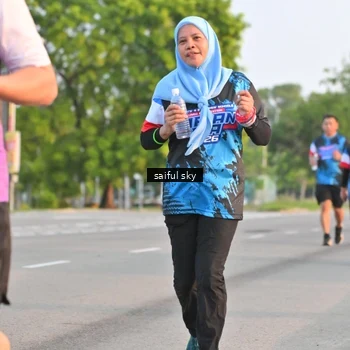 Runner Photo 7695224