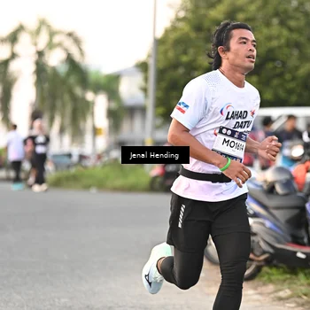 Runner Photo 7695230