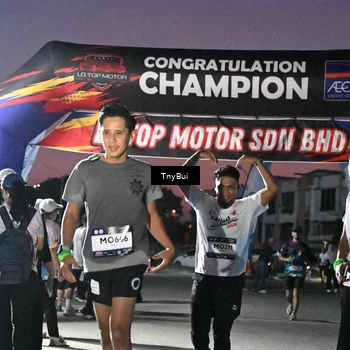 Runner Photo 7695239