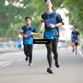 Runner Photo 7695240