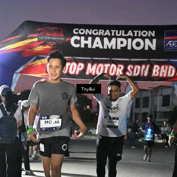 Runner Photo 7695258