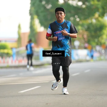 Runner Photo 7695304