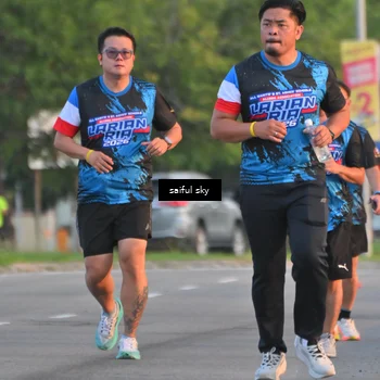 Runner Photo 7695305