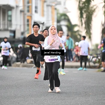 Runner Photo 7695306