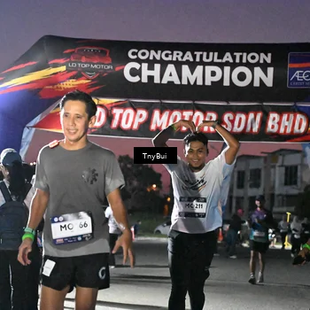 Runner Photo 7695307
