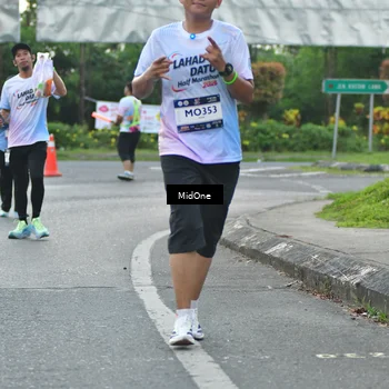Runner Photo 7695314
