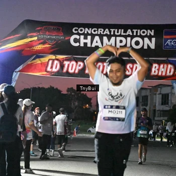 Runner Photo 7695318