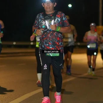 Runner Photo 7695319