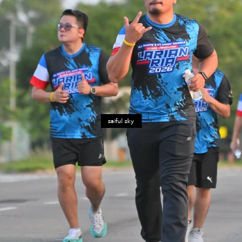 Runner Photo 7695330