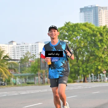 Runner Photo 7695376