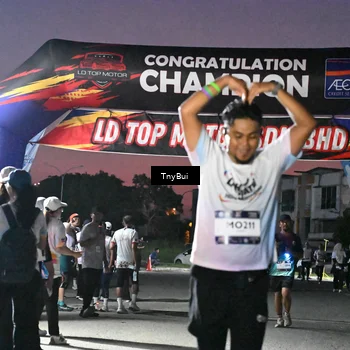 Runner Photo 7695384