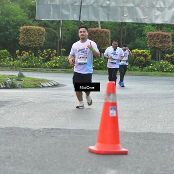 Runner Photo 7695408