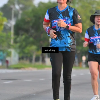 Runner Photo 7695420
