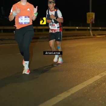 Runner Photo 7695425
