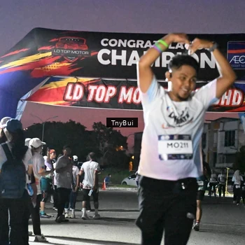 Runner Photo 7695429